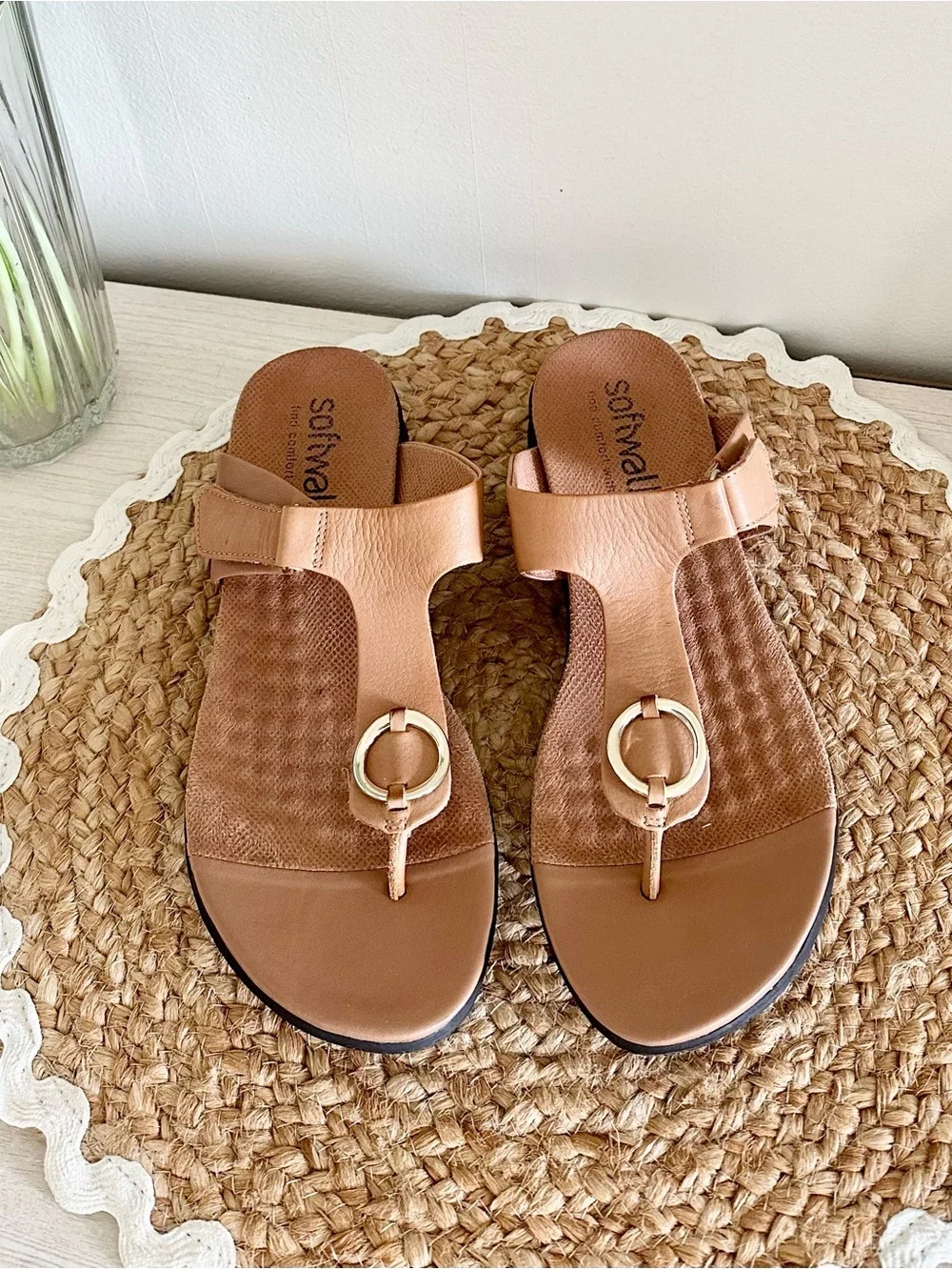 SoftWalk Tan Leather Comfort Sandals Gold Ring Size 8.5M